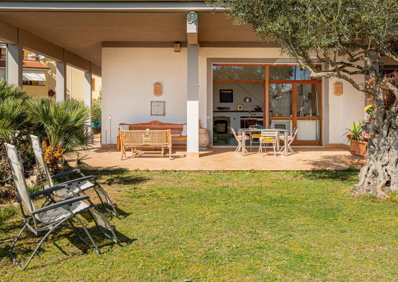 Villa Arrecifes Fertilia Exterior foto